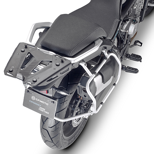 Attacco posteriore specifico per bauletto MONOKEY o MONOLOCK per CF MOTO 800 MT 2022-2025