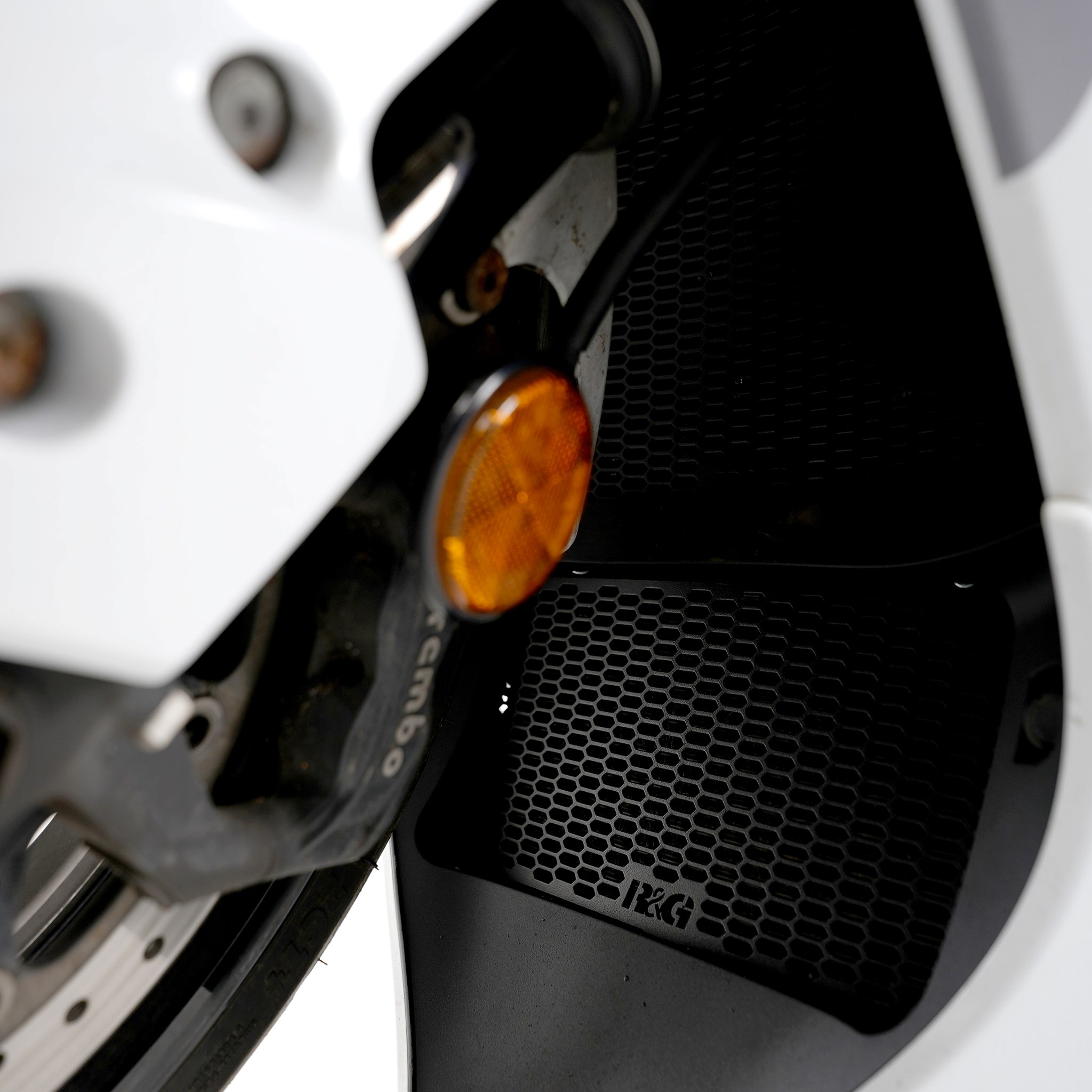 R&G Racing griglia protezione radiatore olio Pro per SUZUKI GSX-R 1300 HAYABUSA 2008-2017