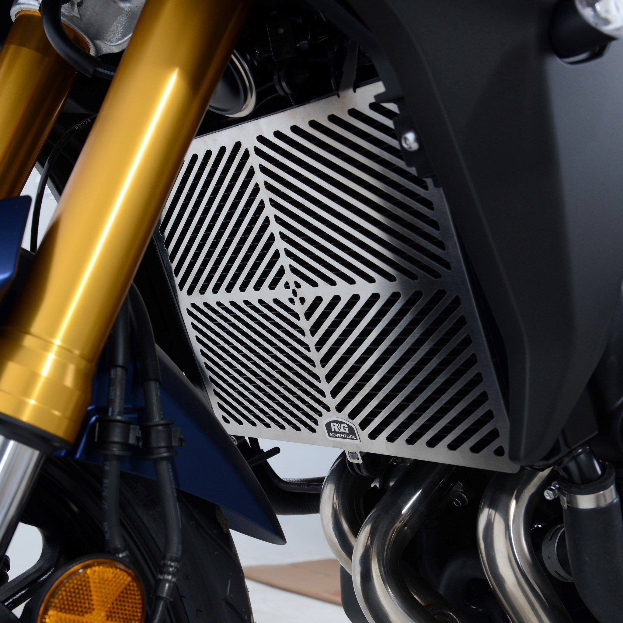R&G Racing griglia protezione radiatore acqua in acciaio inox per YAMAHA TRACER 900 GT 2018-2020