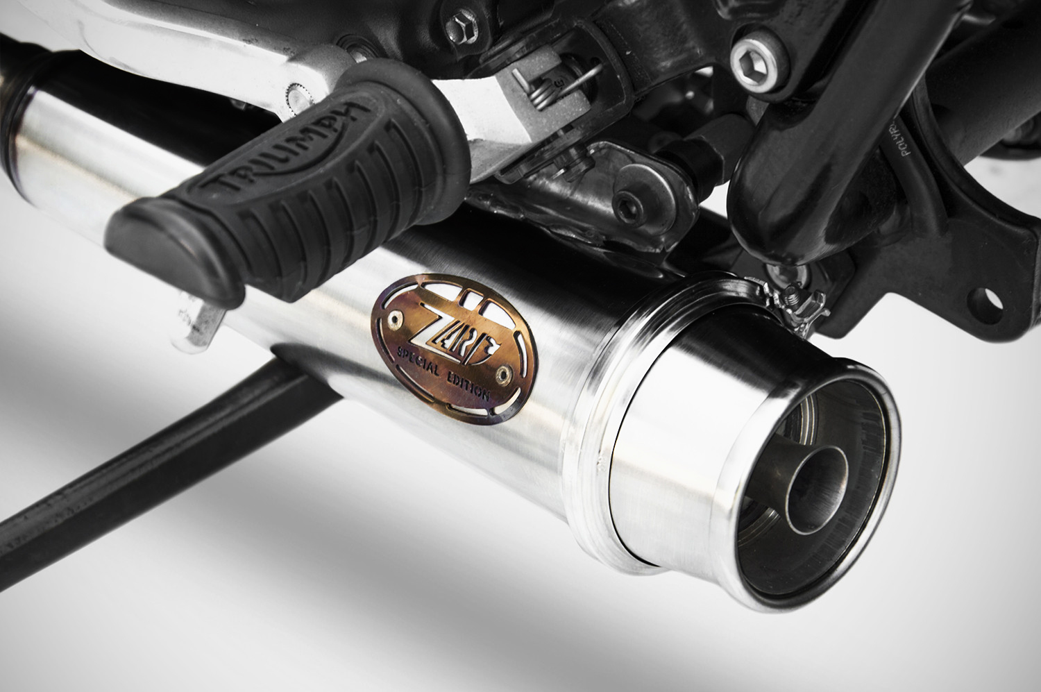 Kit Completo Zard 2>2 Racing Lucidato Acciaio Inox per modello Carburatore e Iniezione per TRIUMPH BONNEVILLE T100 2001-2016