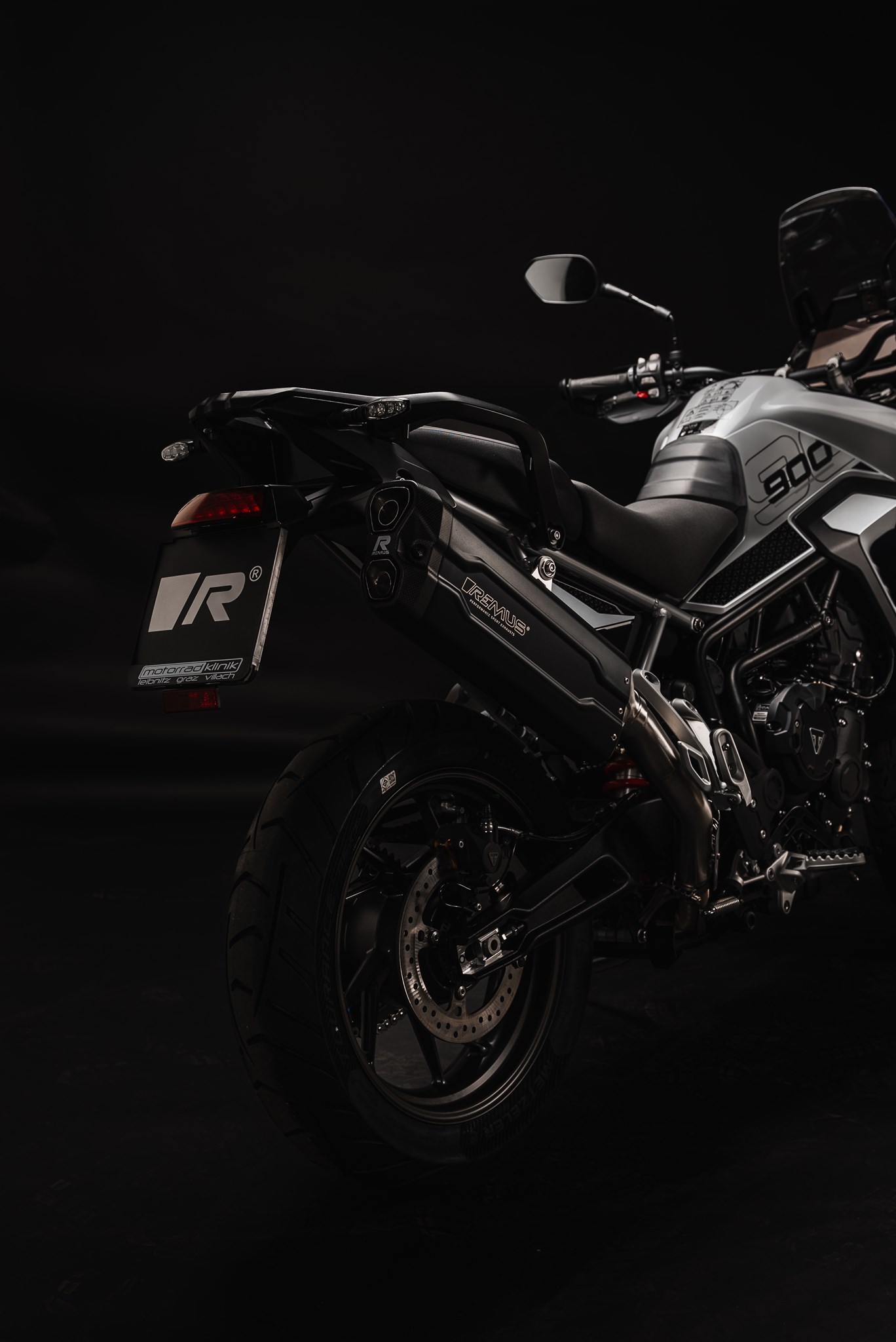 Silenziatore Remus 8 2.0 acciaio nero racing per TRIUMPH TIGER 900 /GT /RALLY 2024