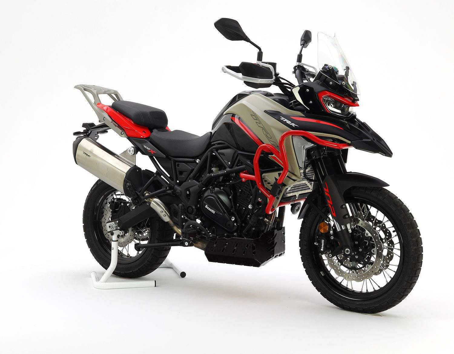 Protezione motore alluminio Nero Isotta per BENELLI TRK 702 2023-2024