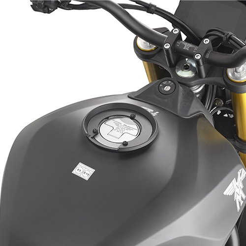Flangia specifica per l'utilizzo di borse da serbatoio TANKLOCK per MOTO MORINI SEIEMMEZZO SCR 650 2022-2025