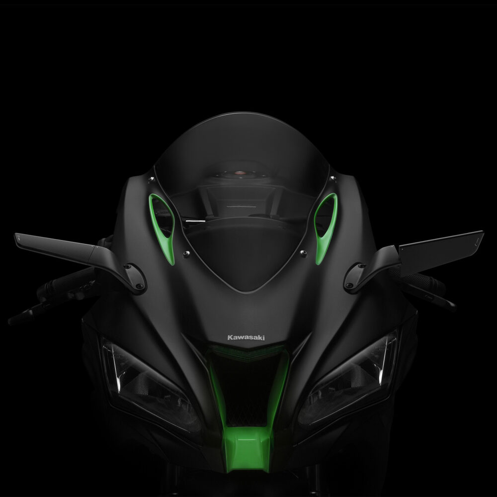 Coppia Specchi Retrovisori Stealth Rizoma Neri per KAWASAKI ZX 10 R 2019-2025
